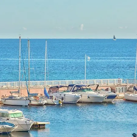 Appartement Eugene Modern With Great Sea View